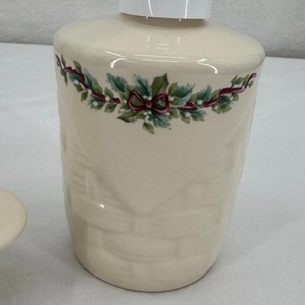 Vintage 90s Pfaltzgraff Holly Joy Basketweave Ceramic Soap Dispenser & Dish Set